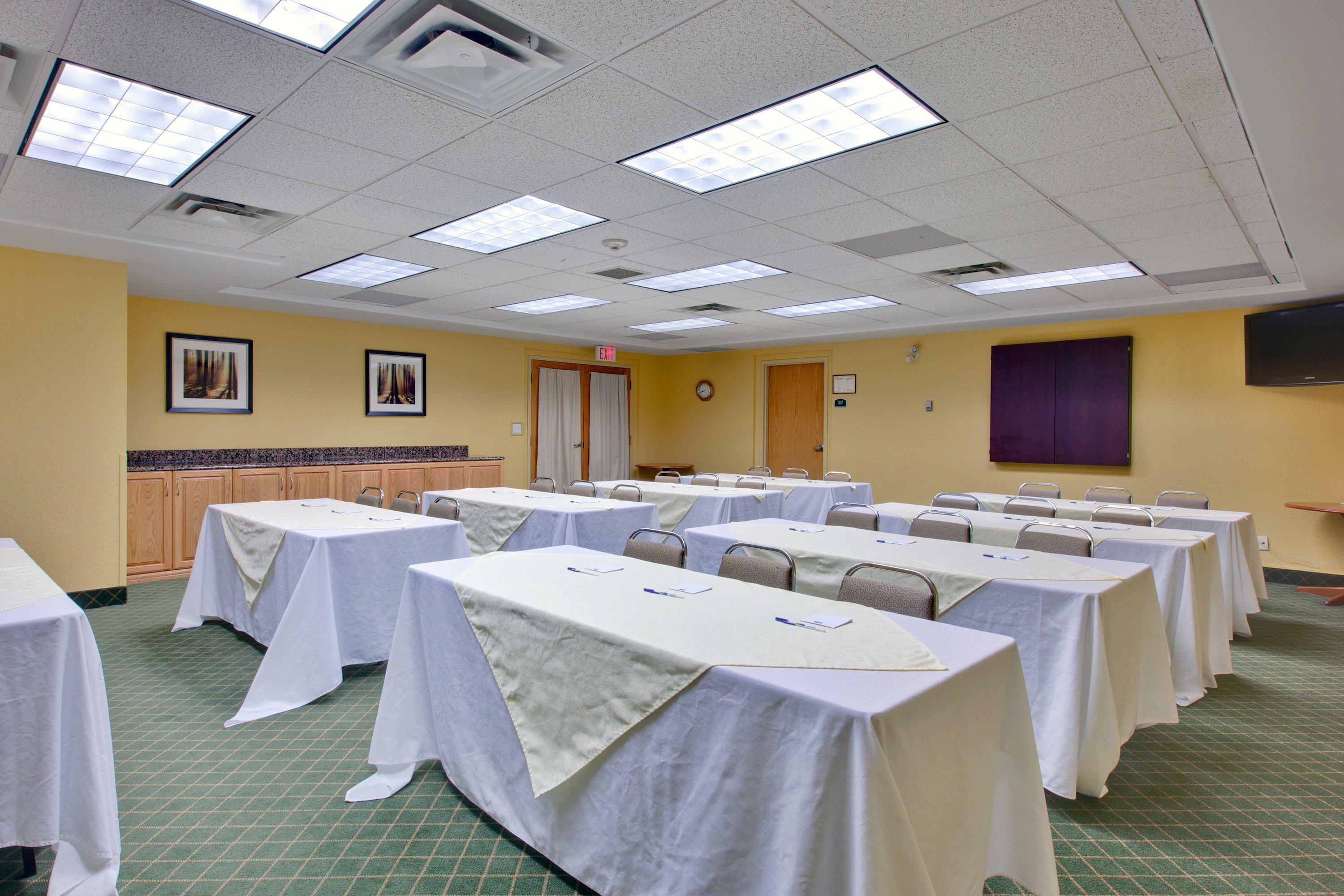 Holiday Inn Express Dryden By Ihg Servizi foto