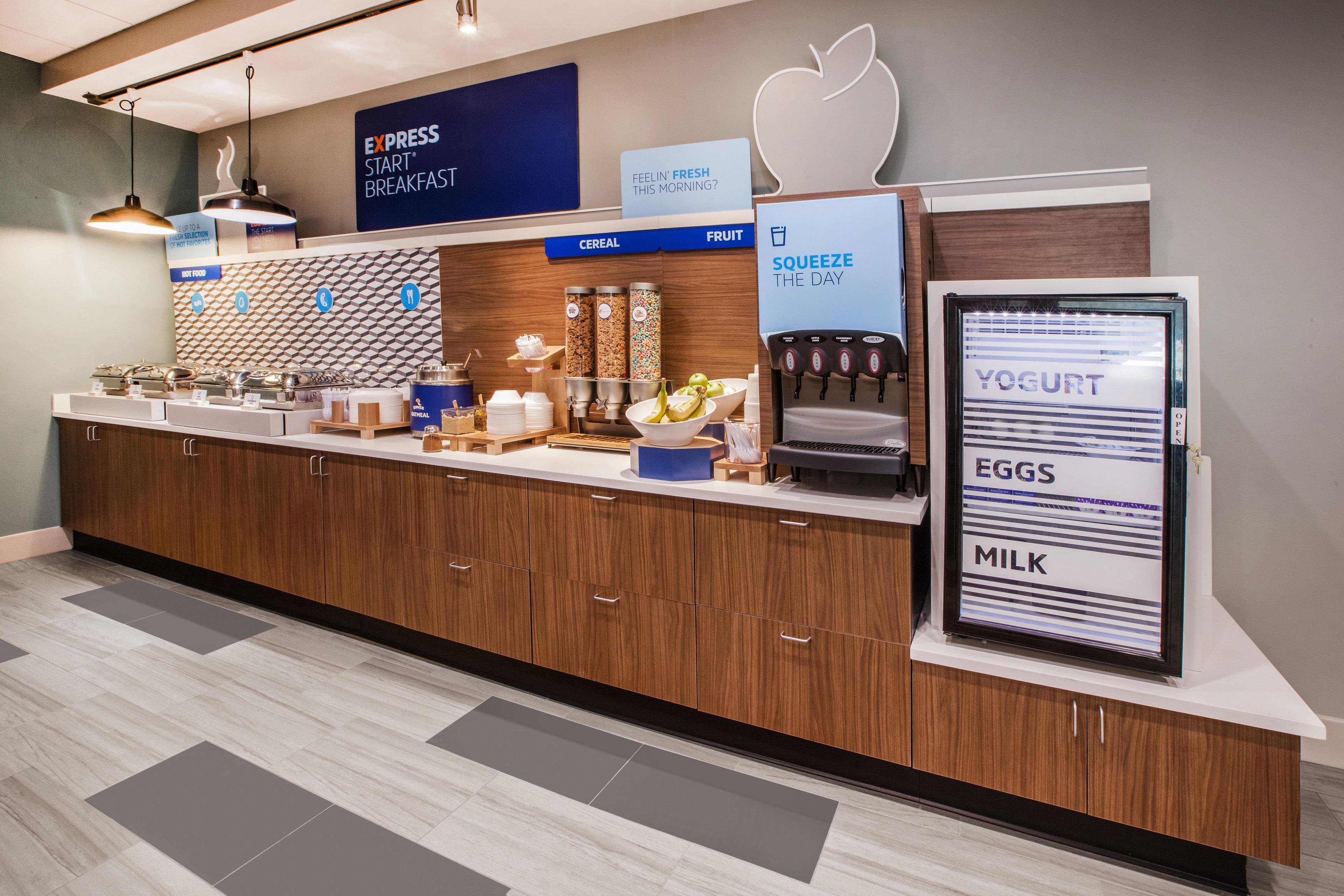Holiday Inn Express Dryden By Ihg Esterno foto