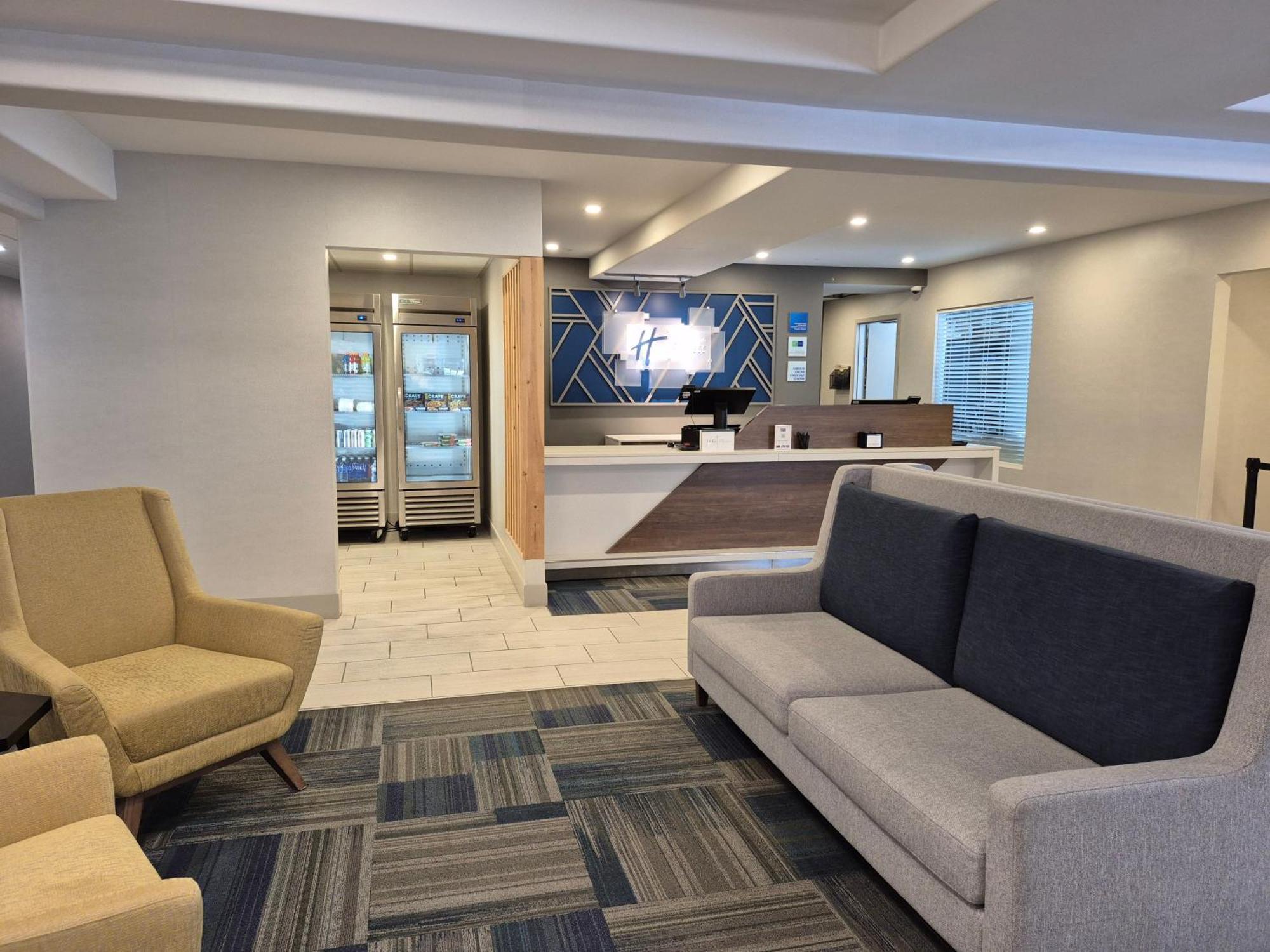Holiday Inn Express Dryden By Ihg Esterno foto